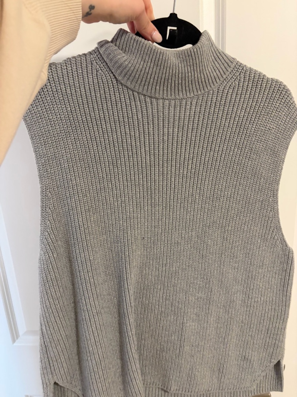 Abercrombie and fitch Sleeveless Turtleneck Knit Sweater Vest - Gray